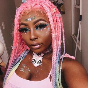 Meet your Posher, Kala